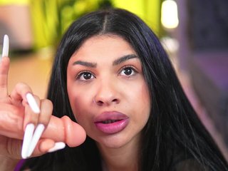 SpicyLeila Porn Show