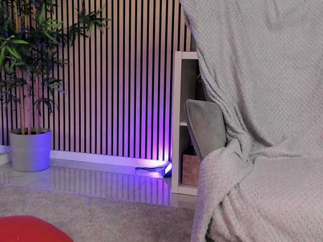 SpicyLeila live cam on BongaCams