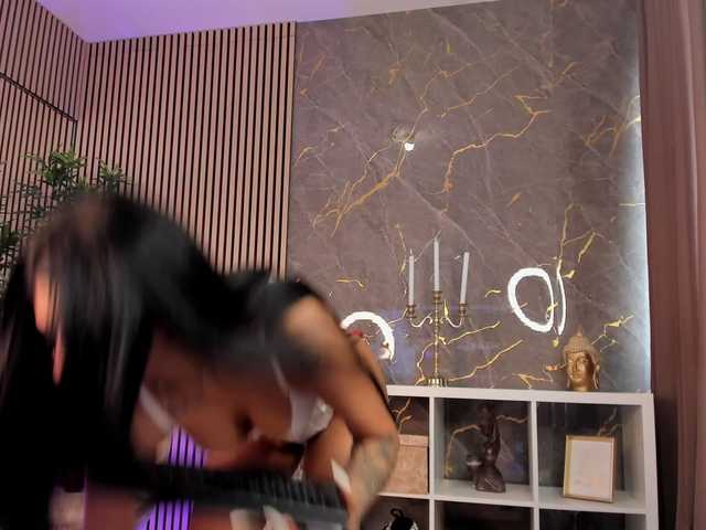 SpicyLeila live cam on BongaCams