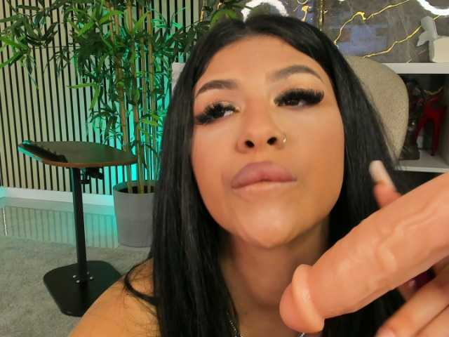 SpicyLeila live cam on BongaCams