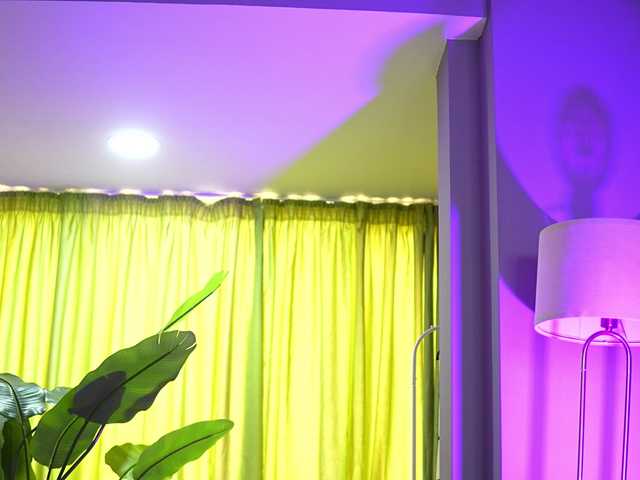 SpicyLeila live cam on BongaCams