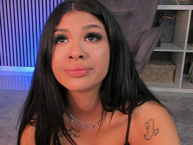 SpicyLeila live cam on BongaCams