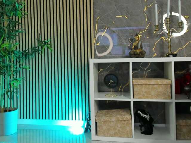 SpicyLeila live cam on BongaCams