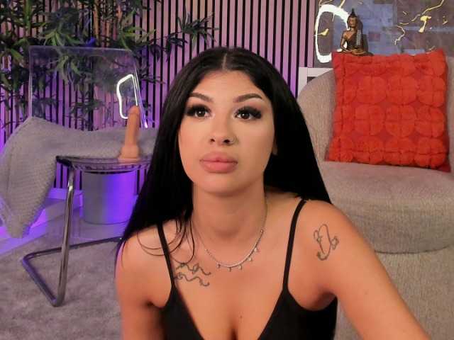 SpicyLeila live cam on BongaCams