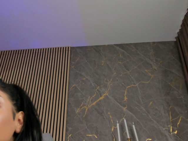 SpicyLeila live cam on BongaCams