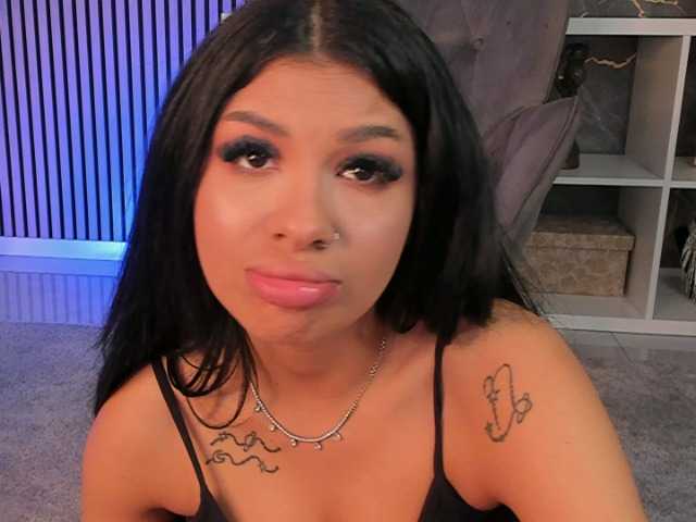 SpicyLeila live cam on BongaCams