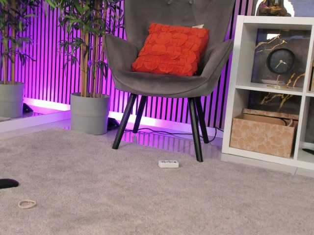 SpicyLeila live cam on BongaCams