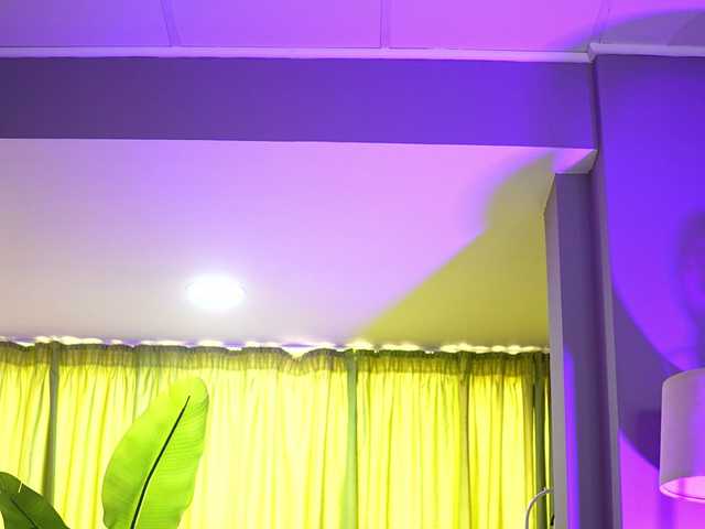 SpicyLeila live cam on BongaCams
