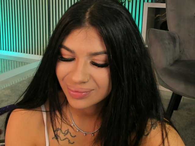 SpicyLeila live cam on BongaCams