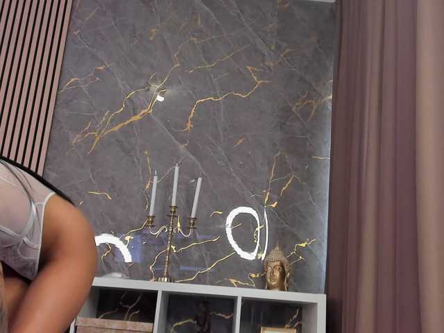 SpicyLeila live cam on BongaCams