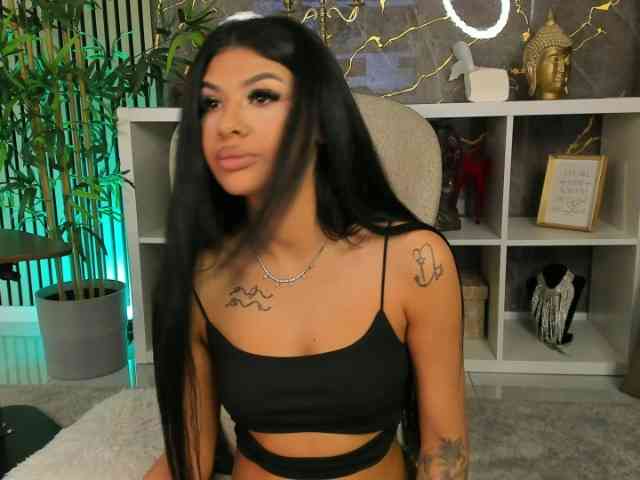 SpicyLeila Live Webcam on BongaCams