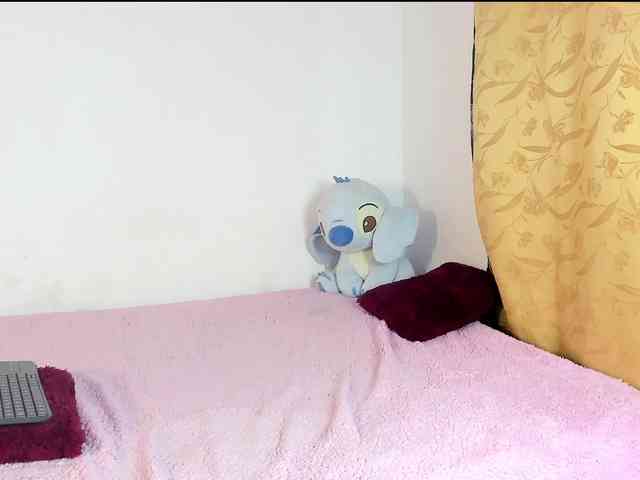 Stefany-sky webcam