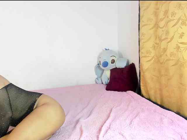 Stefany-sky webcam