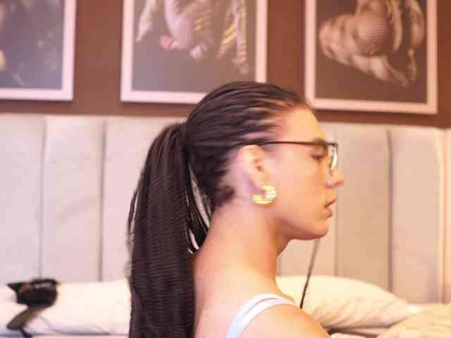 LuxaVelvett Sex Cam Show