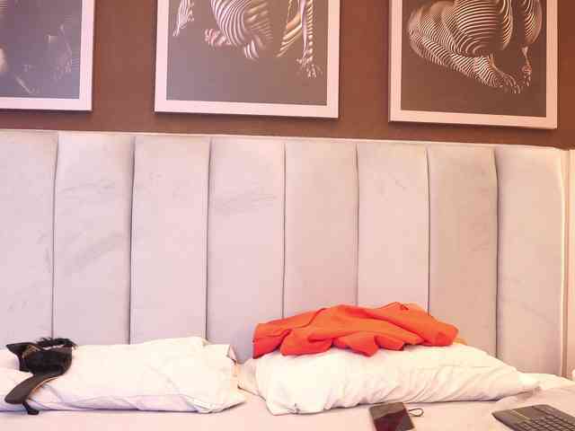 LuxaVelvett Sex Cam Show