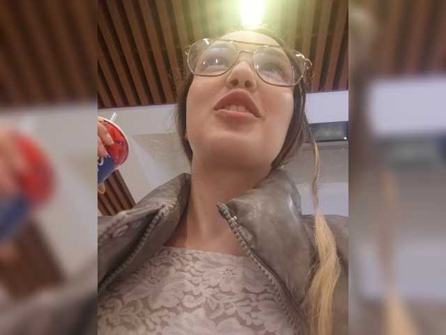 SorelleNoir live cam on BongaCams