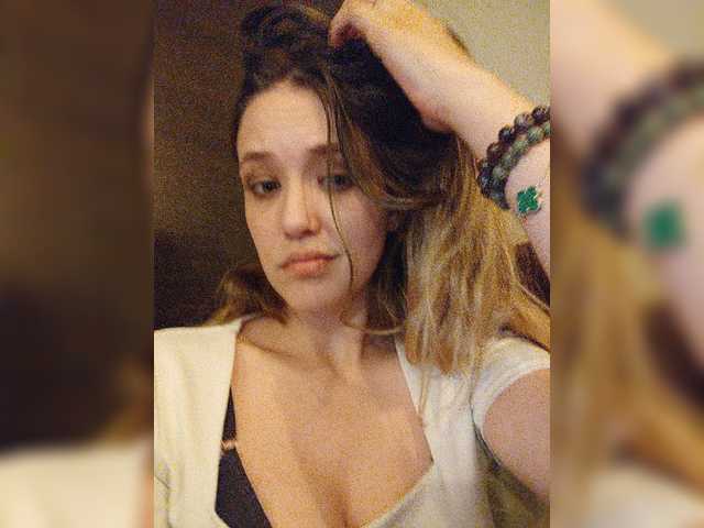 SorelleNoir live cam on BongaCams
