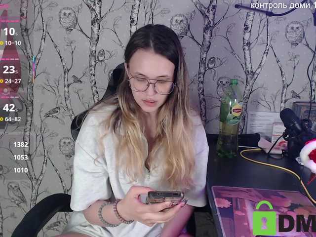 SorelleNoir live cam on BongaCams
