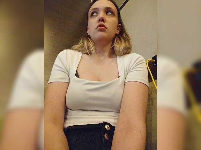 SorelleNoir live cam on BongaCams