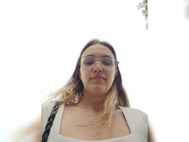 SorelleNoir live cam on BongaCams