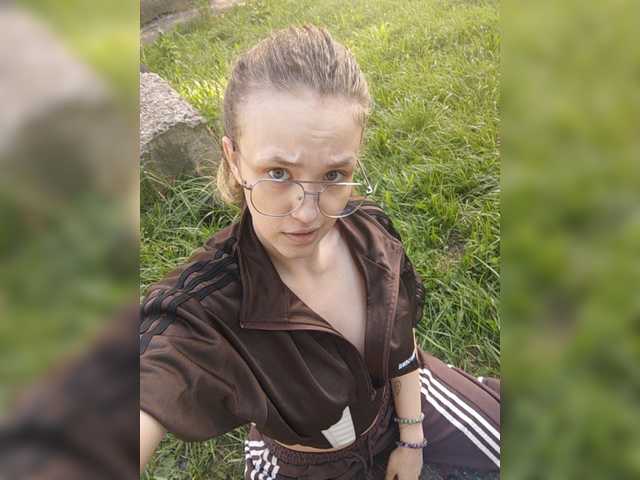 SorelleNoir live cam on BongaCams