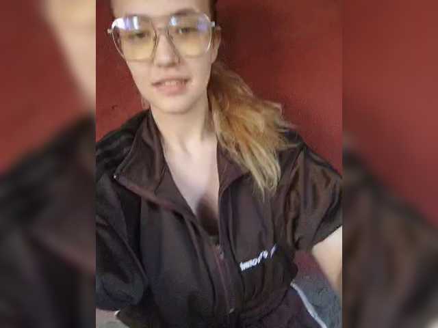 SorelleNoir live cam on BongaCams