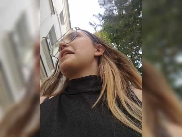 SorelleNoir live webcam show