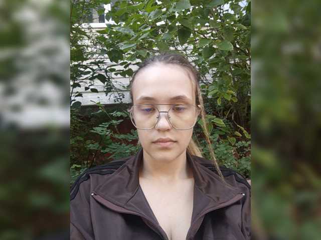 SorelleNoir live cam on BongaCams