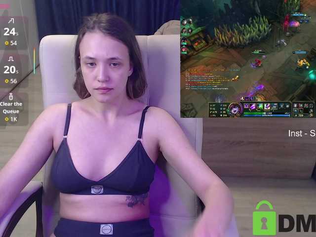 SorelleNoir live cam on BongaCams