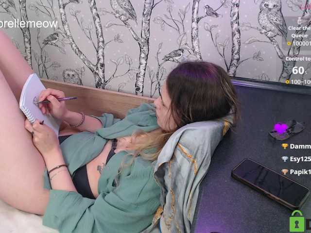 SorelleNoir live cam on BongaCams