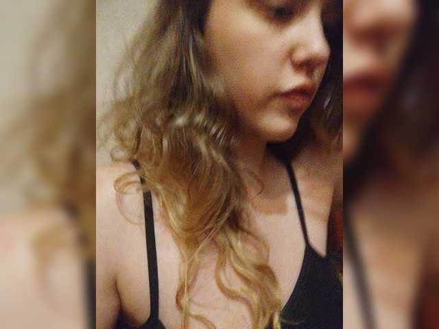 SorelleNoir live cam on BongaCams
