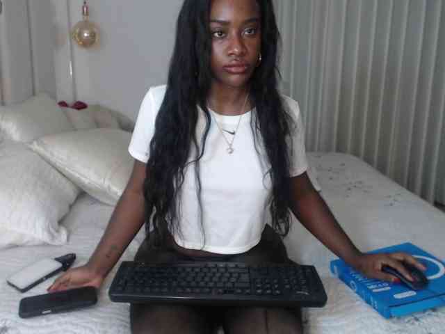 ZayaGold webcam