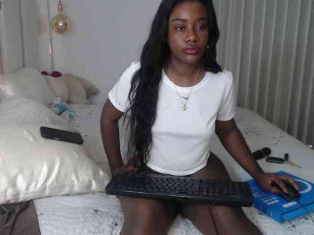 ZayaGold webcam