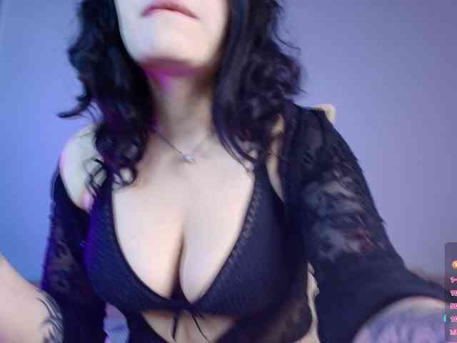 daqueen webcam