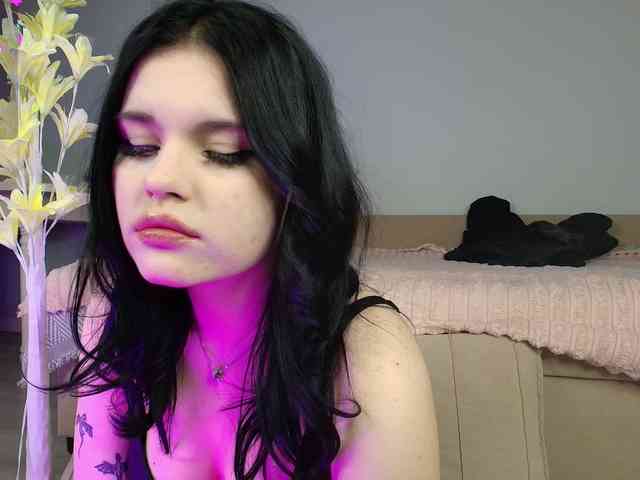 daqueen webcam