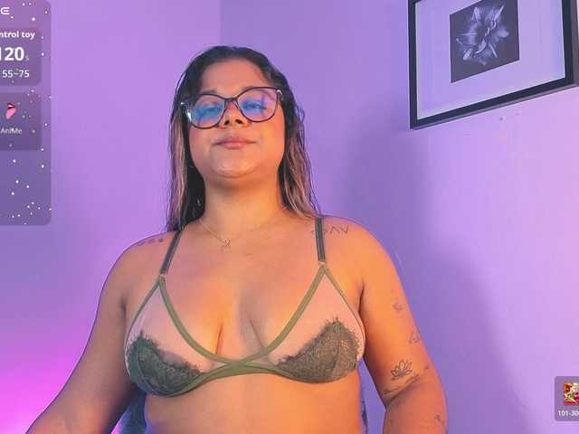chelseea-bluey live cam on BongaCams