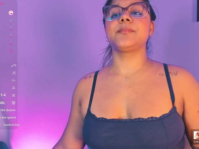 chelseea-bluey live cam on BongaCams