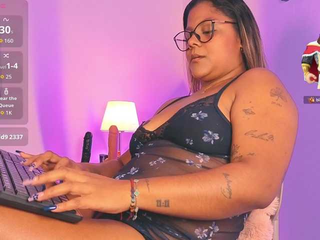 chelseea-bluey live cam on BongaCams