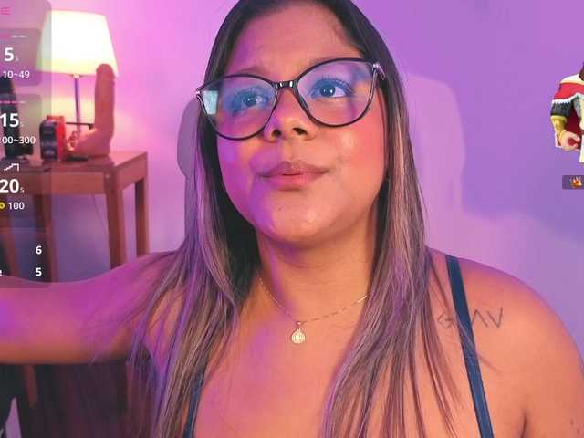 chelseea-bluey live cam on BongaCams