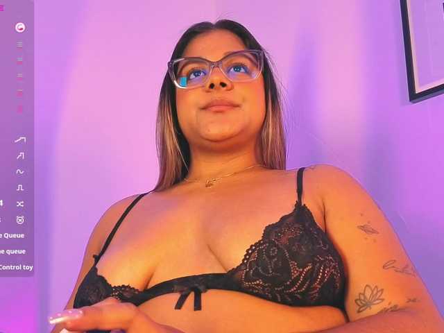 chelseea-bluey live cam on BongaCams
