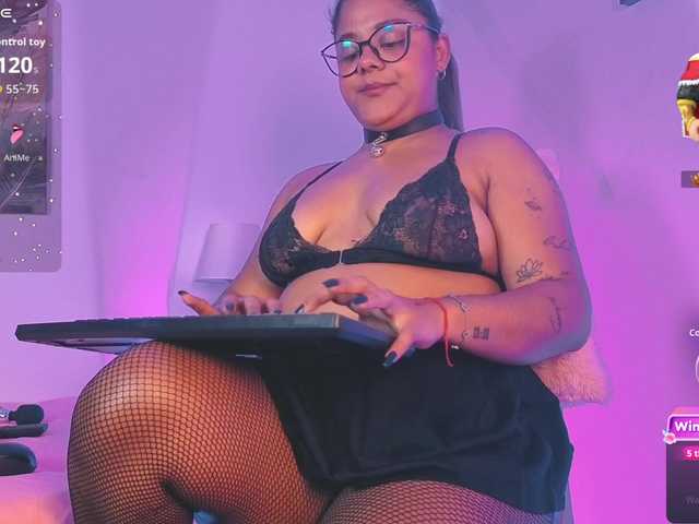 chelseea-bluey live cam on UnifiedCams