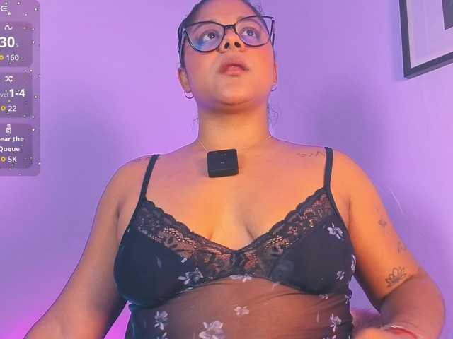 chelseea-bluey live cam on BongaCams