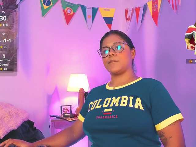 chelseea-bluey live cam on BongaCams
