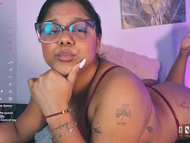 chelseea-bluey live cam on BongaCams