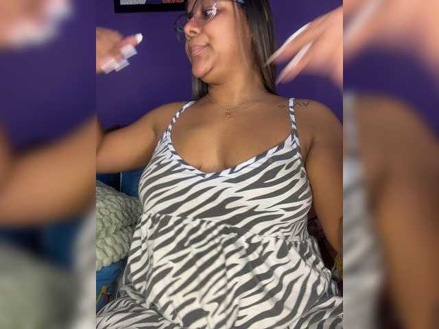 chelseea-bluey live webcam show