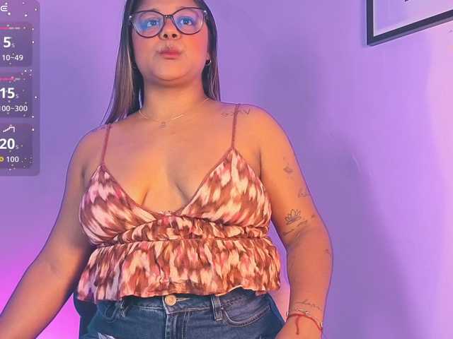 chelseea-bluey live cam on UnifiedCams