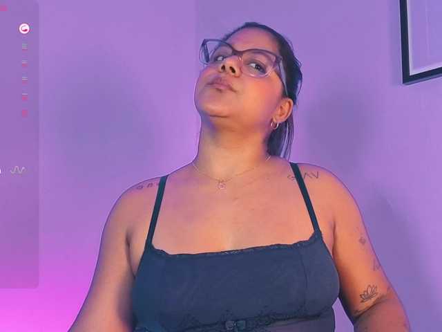 chelseea-bluey live cam on BongaCams