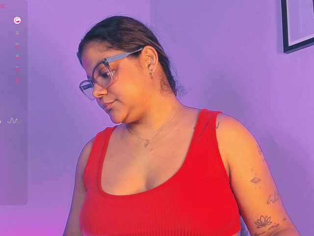 chelseea-bluey live cam on BongaCams