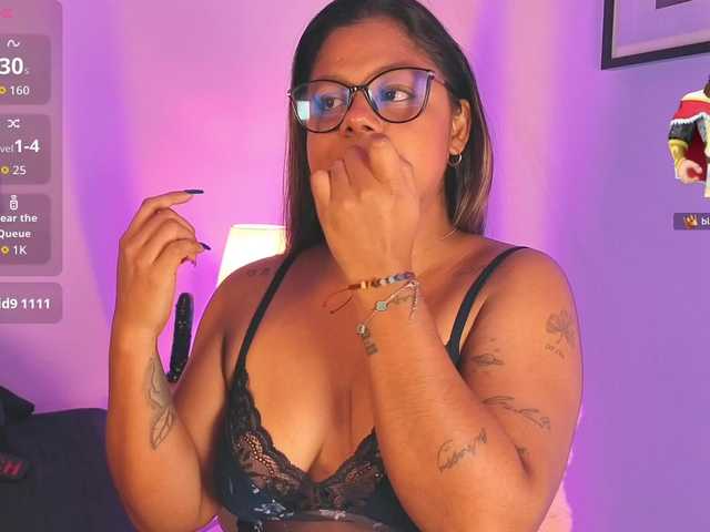 chelseea-bluey live cam on BongaCams