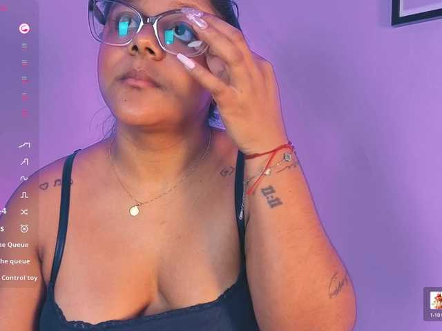 chelseea-bluey live cam on BongaCams